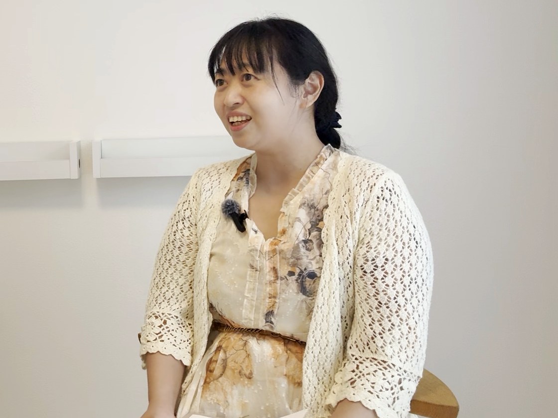 話す山岸佳織先生