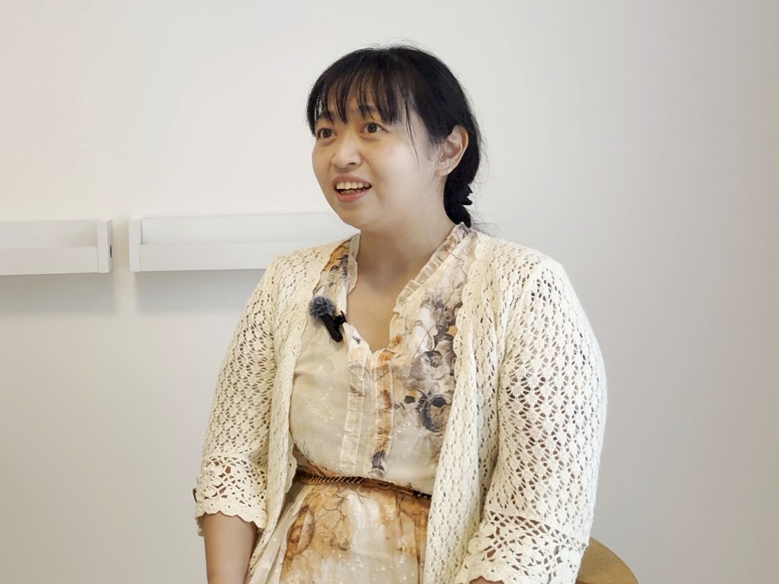 話す山岸佳織先生